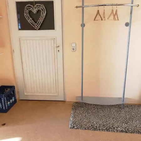 Grosszuegige Souterrain Im Gruenen Apartman *